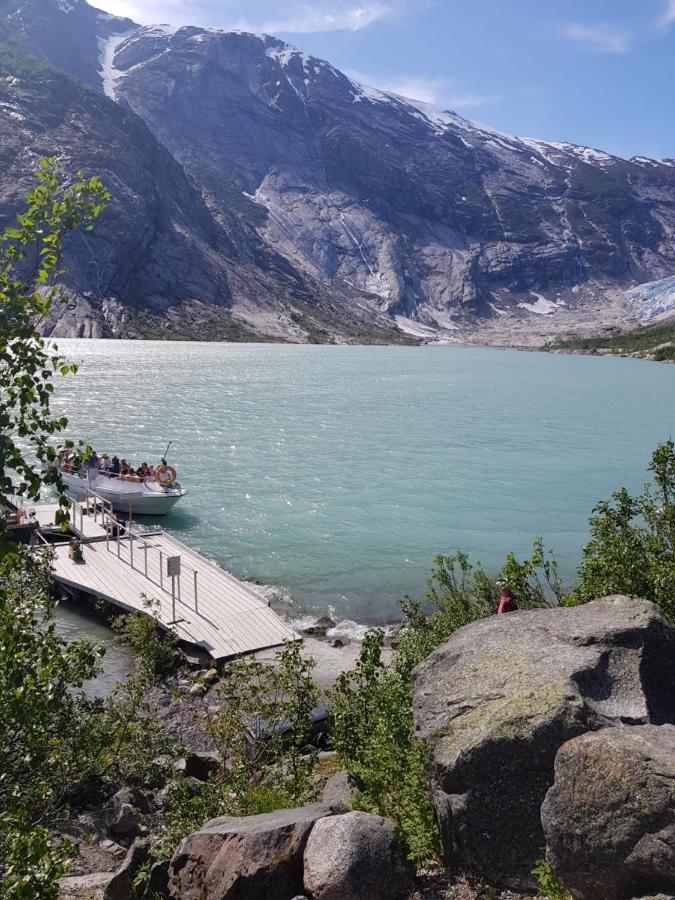 Molden 2-Fjellutsikt Og Jacuzzi Tilgang. Apartment Luster Bagian luar foto